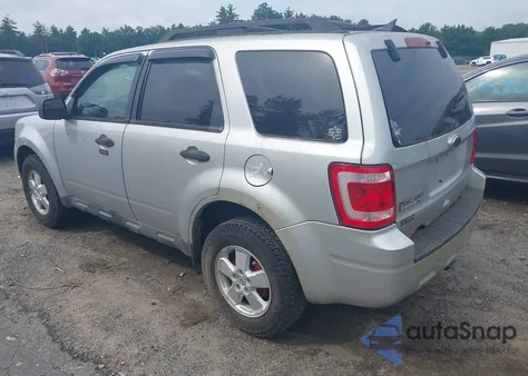2011 Ford Escape Xlt z USA, uszkodzony, nr VIN 1FMCU0D71BKC58393